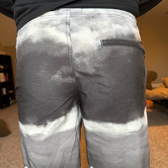 American Eagle Outfitters Men's Small Drawstring Swim Trunks Black Grey Red - Picture 3 of 10